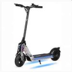 Trottinette électrique Bison 800W allie puissance et vitesse. Avec son style unique et innovant, il est disponible en plusieurs couleurs selon le stock. Idéal pour les visites de la ville.