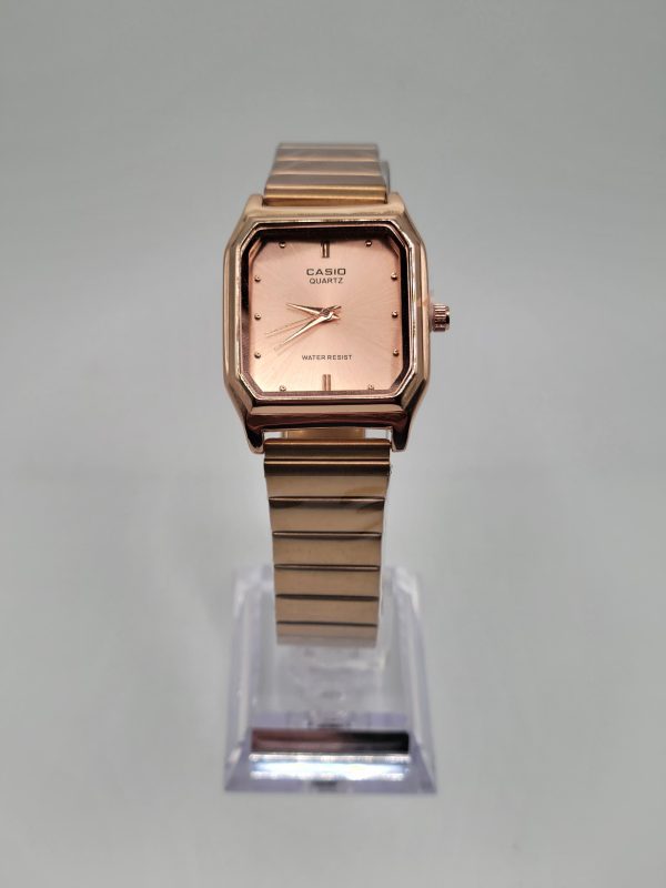 Montre Casio Femme – Élégance et Simplicité au Quotidien