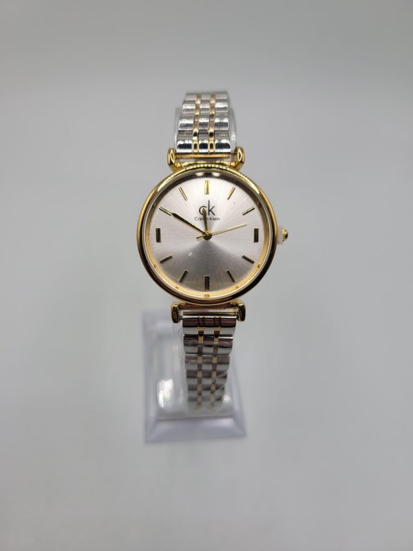 Montre Calvin Klein – Design Minimaliste & Élégance Urbaine